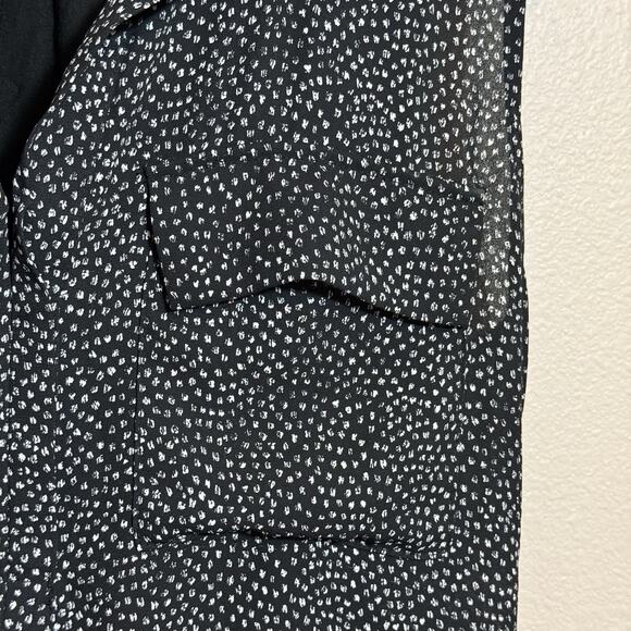 Loft Women's Black & White Sleeveless Top Size Medium with Collar & Pockets - Picture 5 of 7